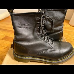 Black leather Dr Marten 1460 boots